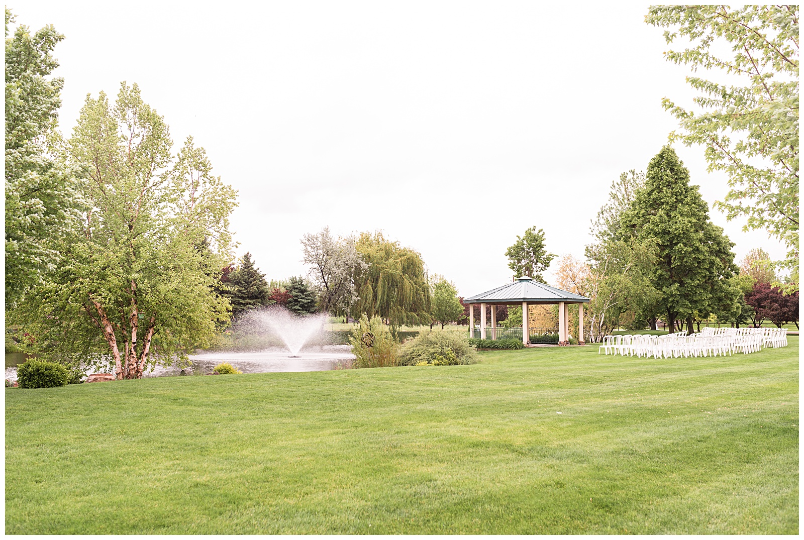 Honalee farm venue wedding,outdoor wedding,spring wedding,teal wedding,
