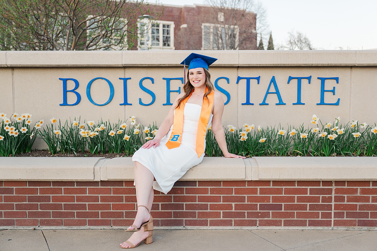 senior graduation session at boise state university